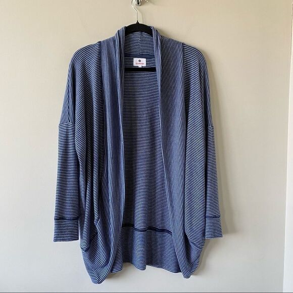 ANTHROPOLOGIE-“SUNDRY” Brushed Fleece Cardigan - Picture 2 of 10